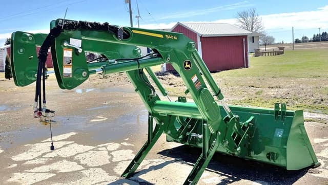 Image of John Deere 540M equipment image 3