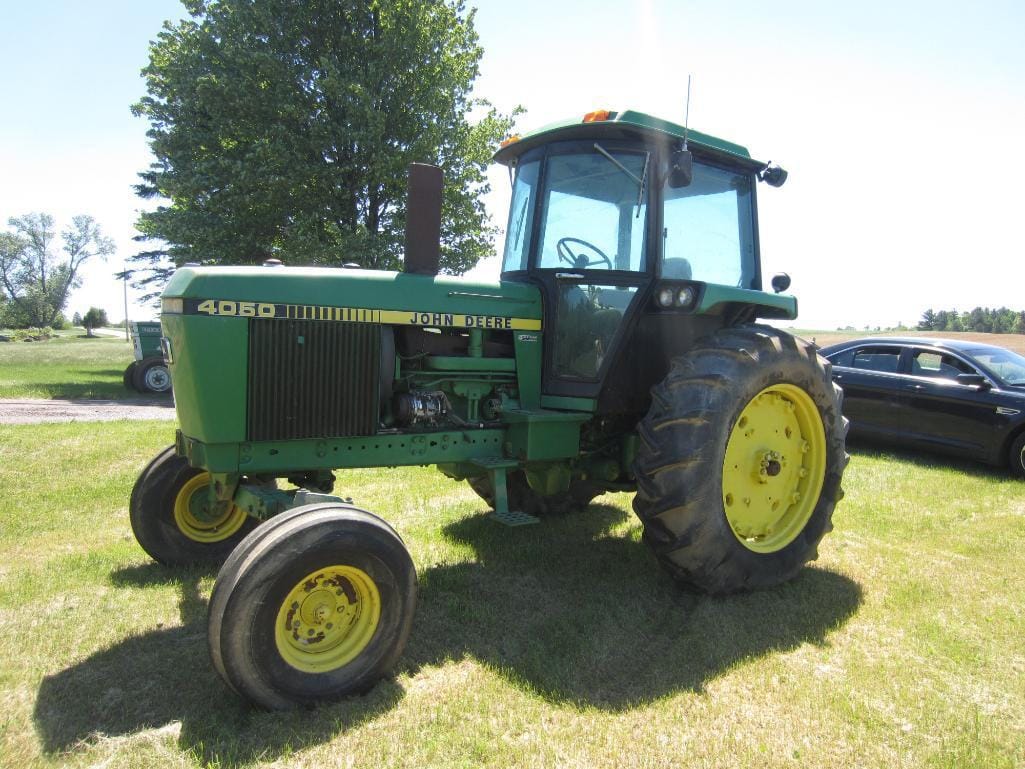 Main image John Deere 4050