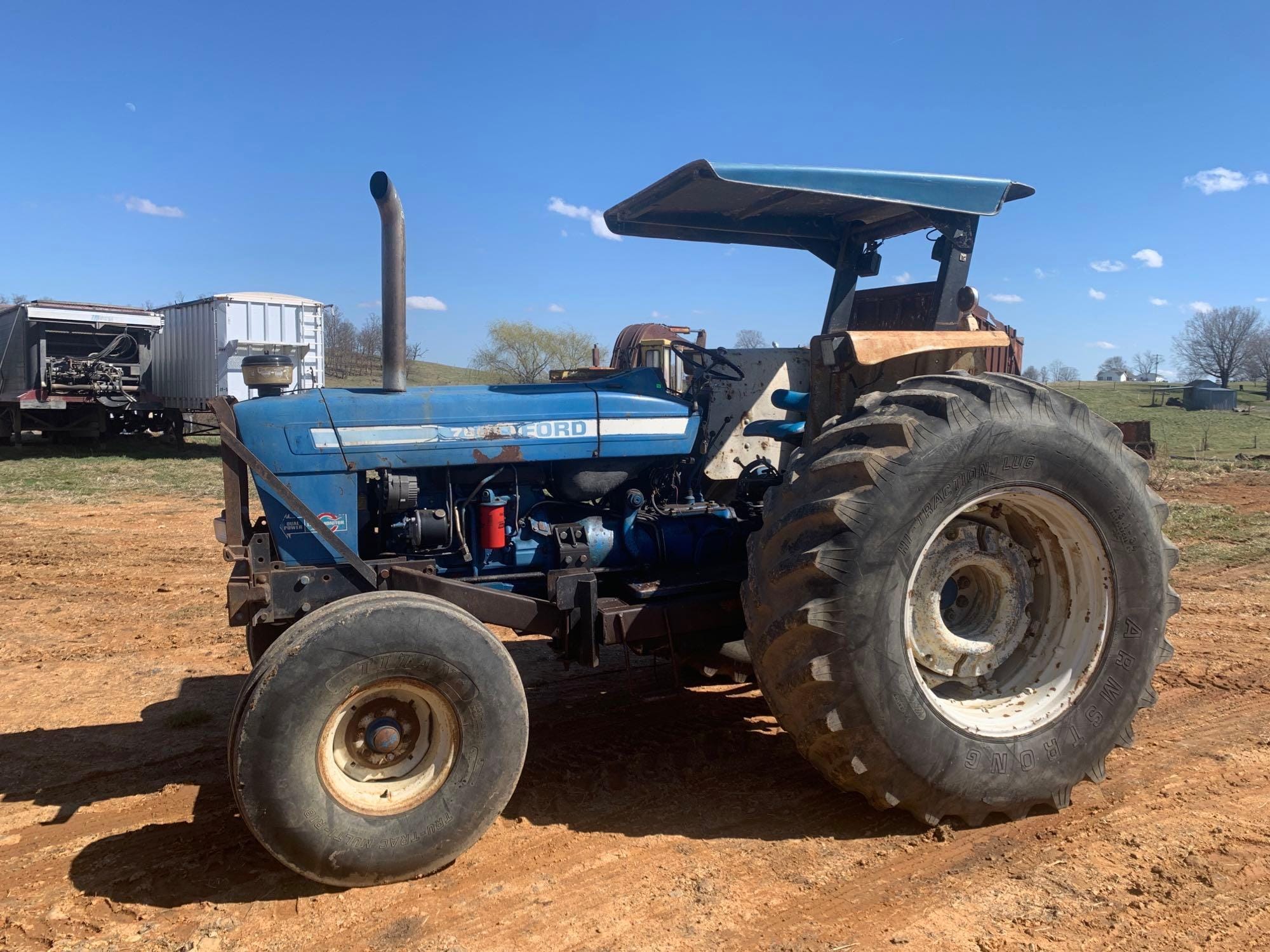 Main image Ford 7600
