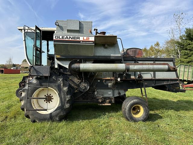 Image of Gleaner L2 equipment image 1