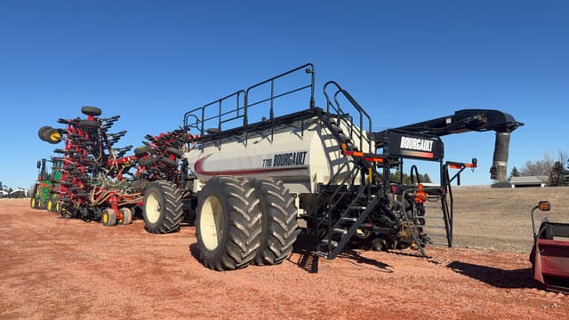 Image of Bourgault 3320-66 equipment image 1