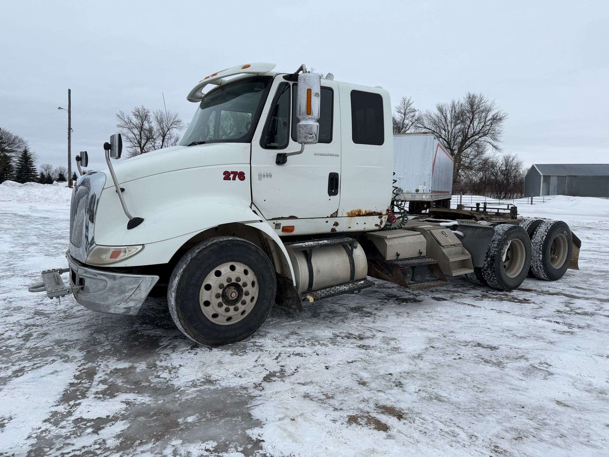 2007 International 8600 Equipment Image0