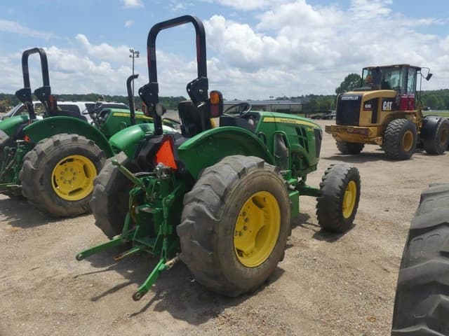 Image of John Deere 5045E equipment image 2