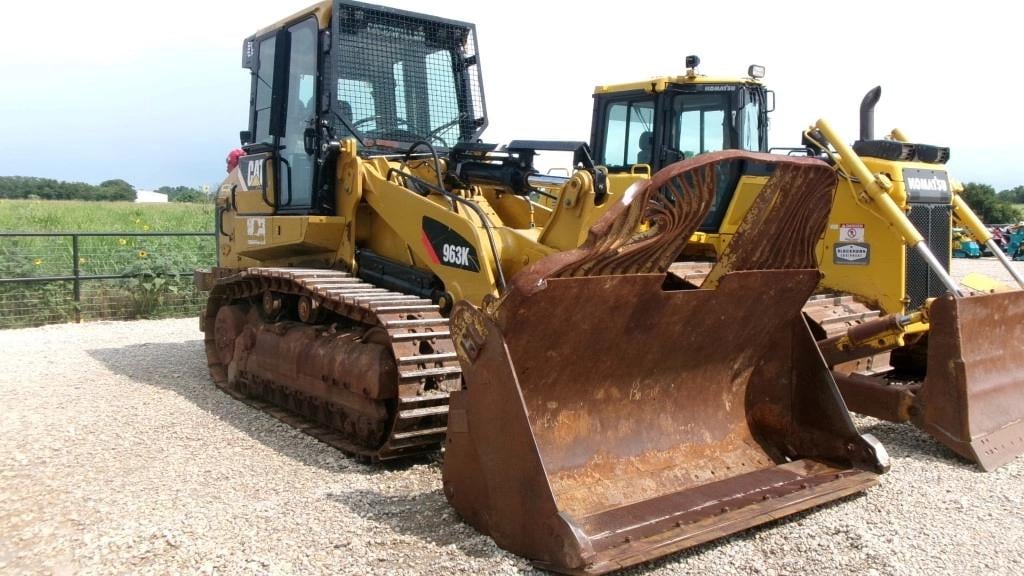 SOLD - 2015 Caterpillar 963K Lot No. 1227 Construction with 11,680 Hrs ...