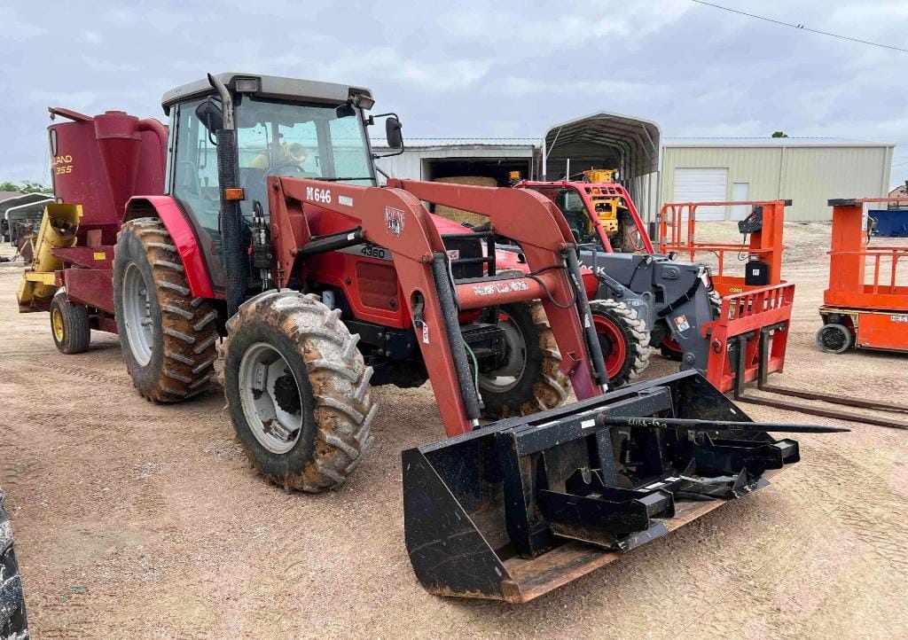Massey Ferguson 4360 Equipment Image0