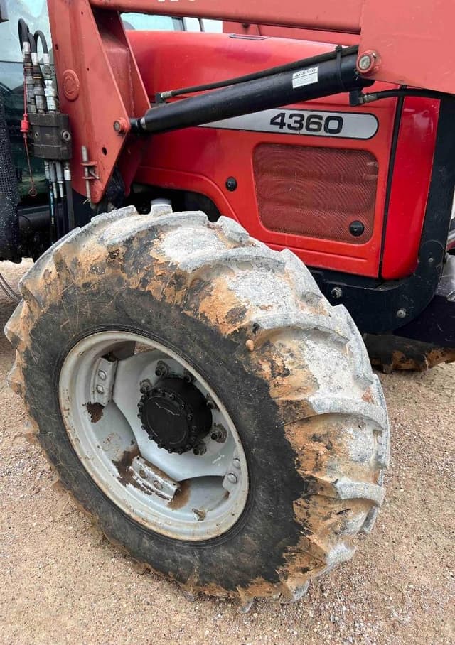 Image of Massey Ferguson 4360 equipment image 1