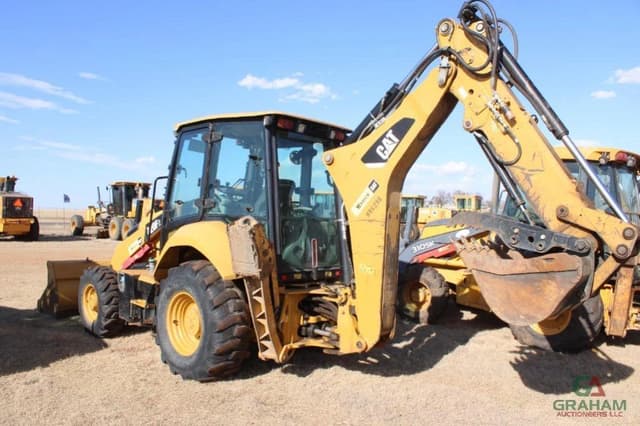 Image of Caterpillar 420F2 equipment image 3