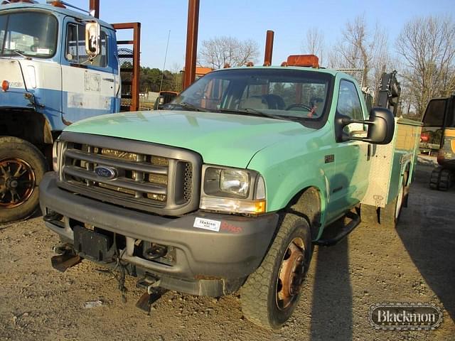 Image of Ford F-550 equipment image 1