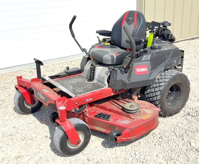 Image of Toro Titan equipment image 1