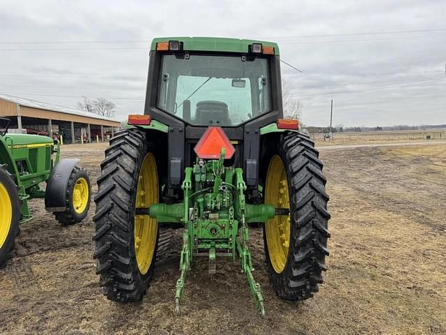 Image of John Deere 6410 equipment image 2