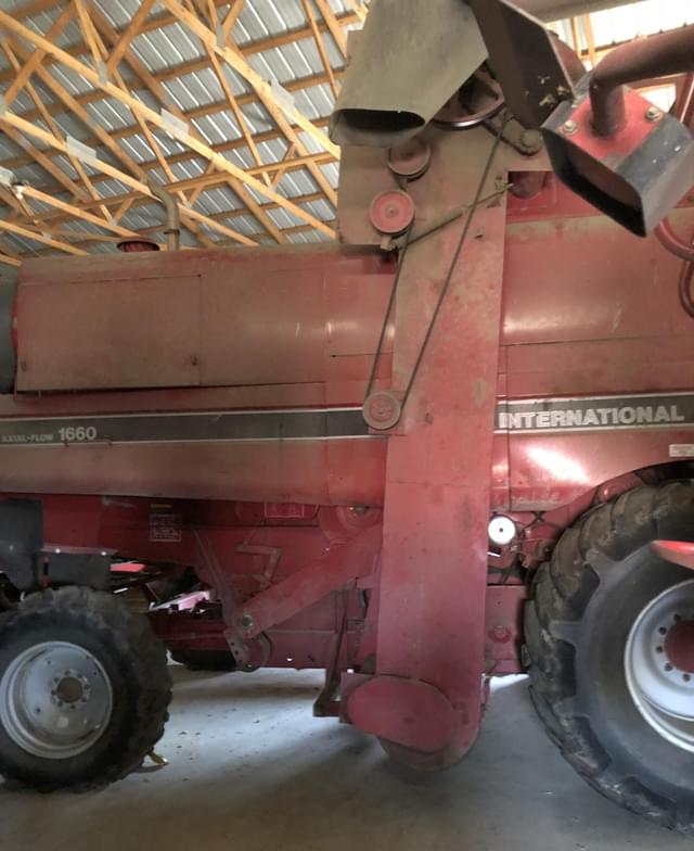 Image of Case IH 1660 equipment image 2