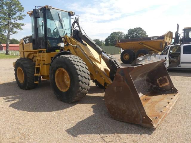 Image of Caterpillar 930H equipment image 1