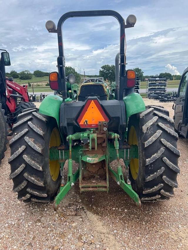 Image of John Deere 5075E equipment image 3