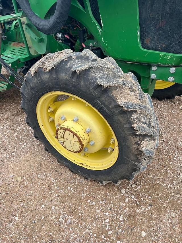 Image of John Deere 5075E equipment image 1