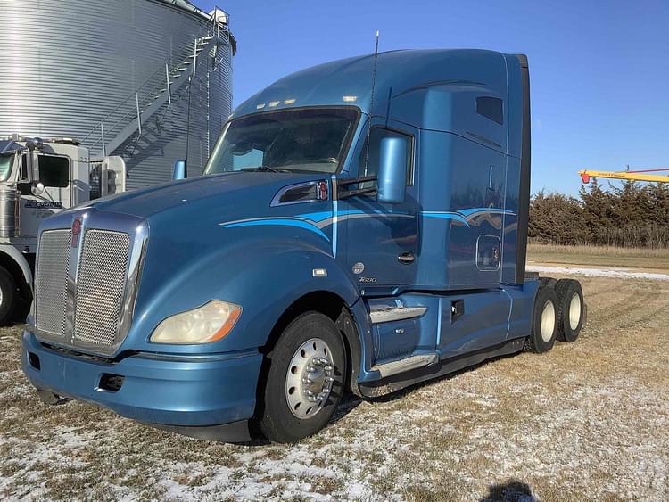 2016 Kenworth T680 Equipment Image0