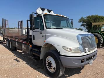 Main image International 4400