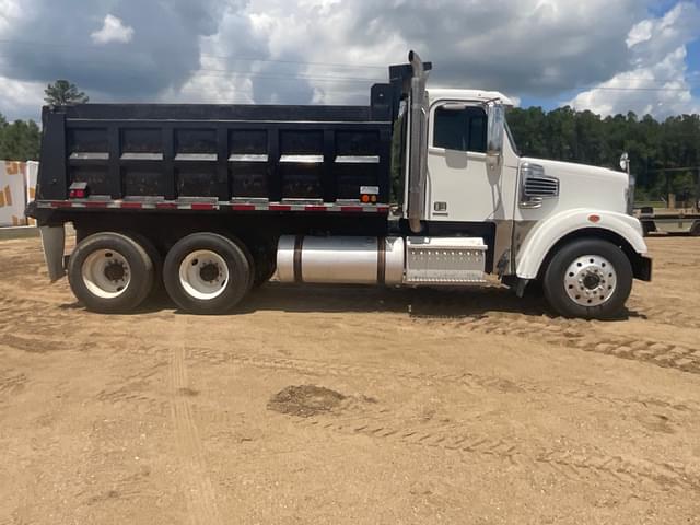 Image of Freightliner Coronado equipment image 3