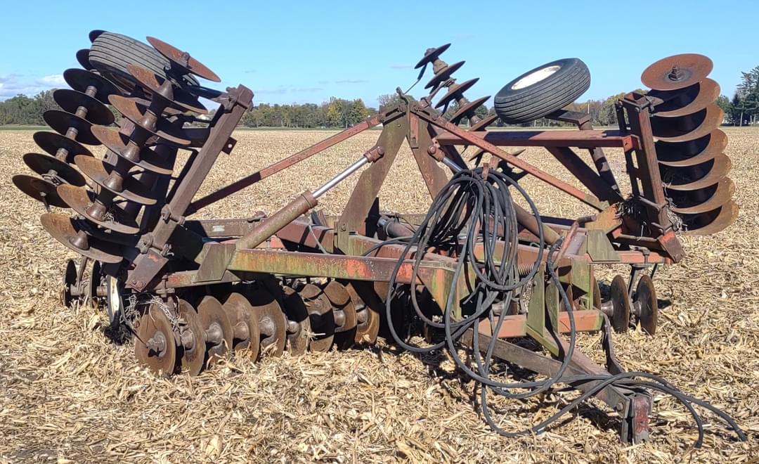 Image of International Harvester 490 Primary image