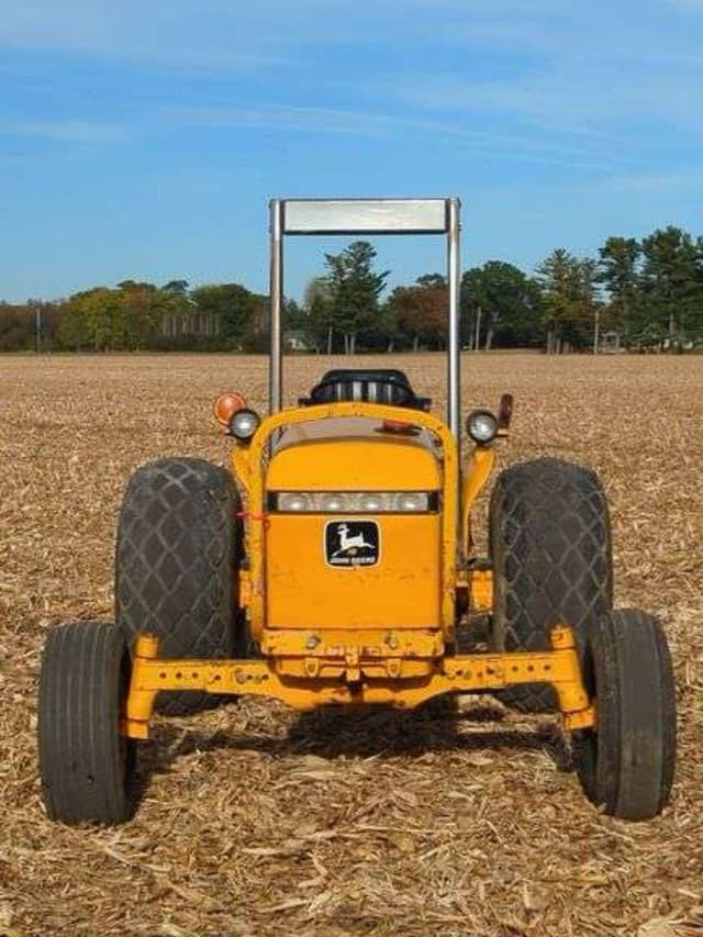 Image of John Deere 2155 equipment image 1