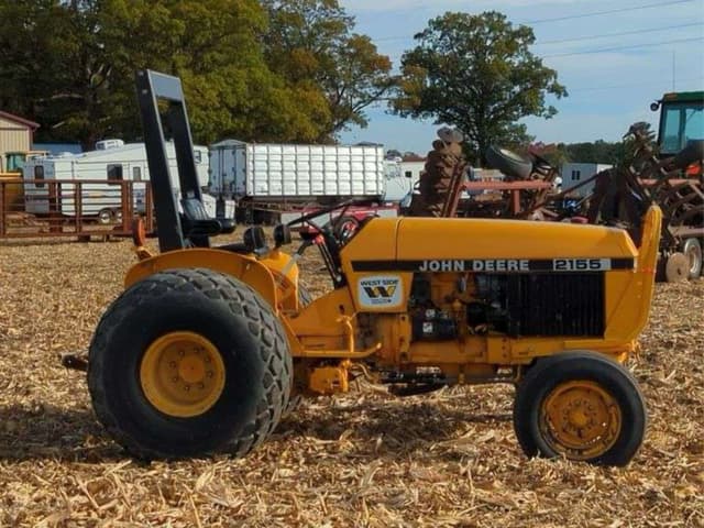Image of John Deere 2155 equipment image 3