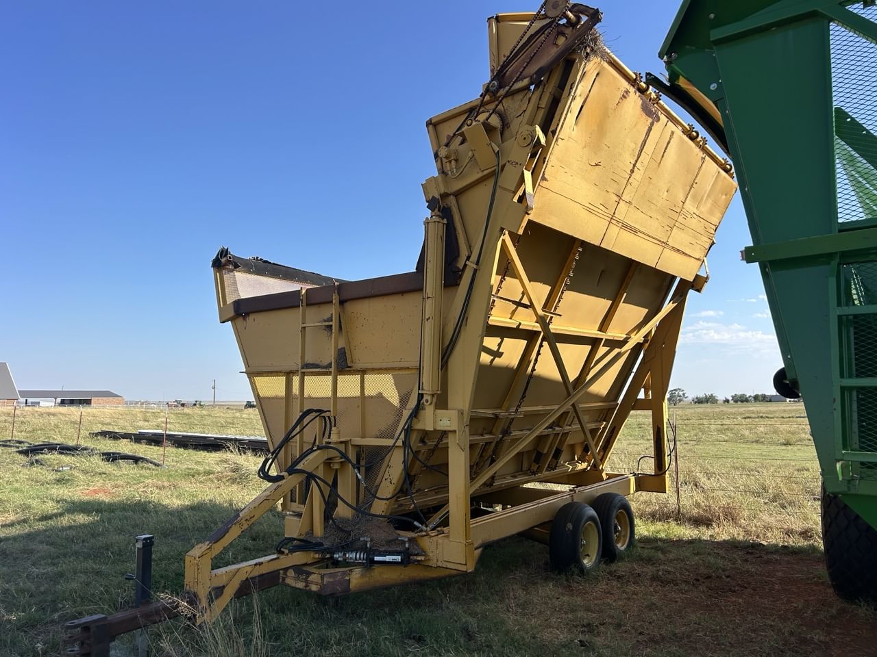 Big 12 12-C Equipment Image0