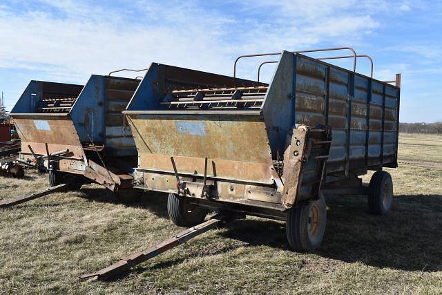 The Big Blue 86604 53BFR Harvesting Forage Wagons for Sale