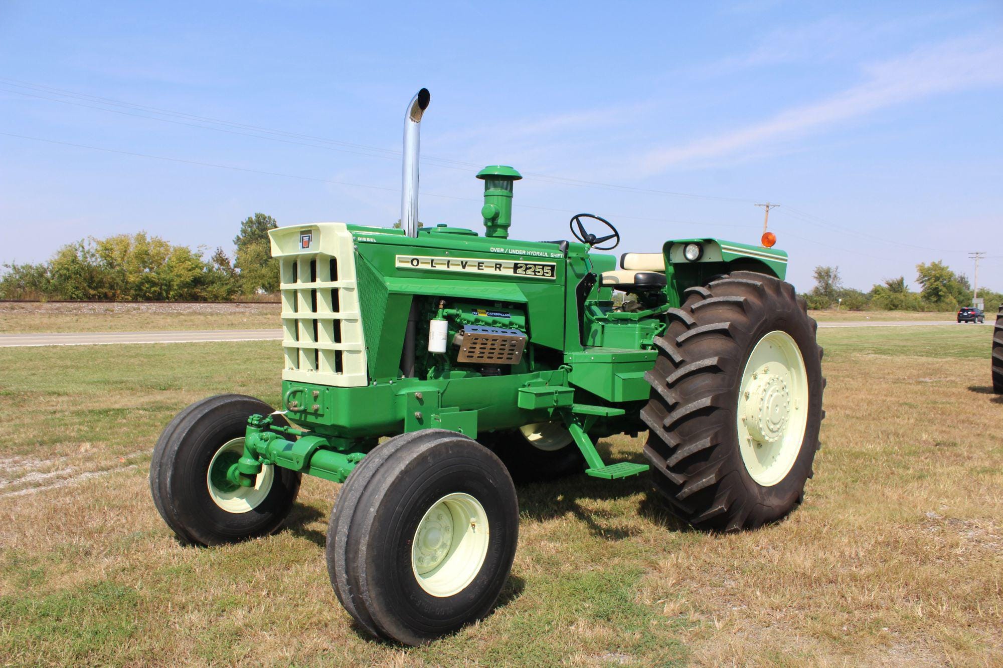 Main image Oliver 2255