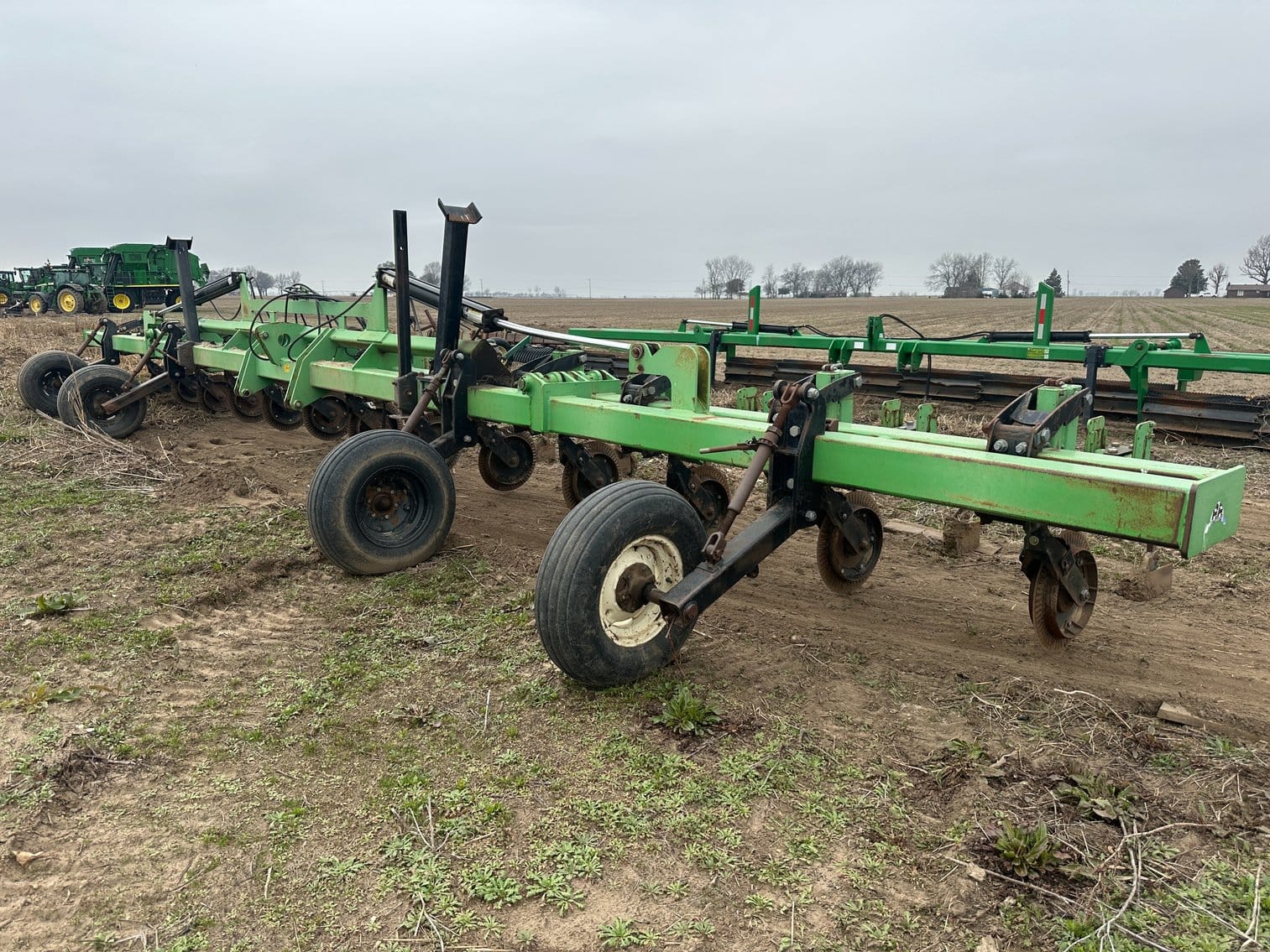 Bigham Brothers 888 Equipment Image0