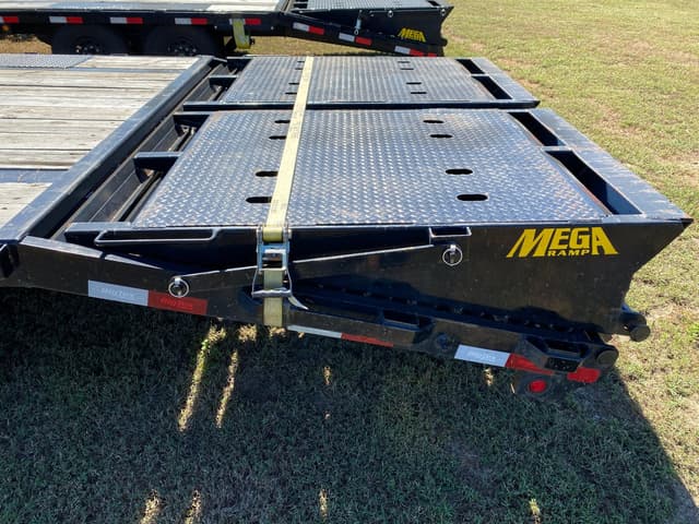 Image of Big Tex 14GN-25BK+5MR equipment image 4