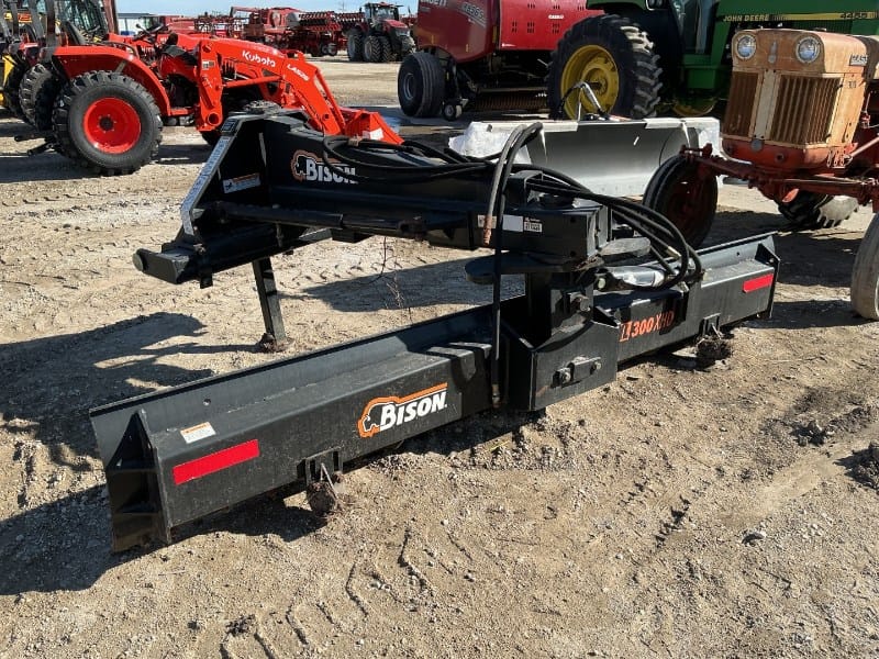 Bison 300XHD Equipment Image0