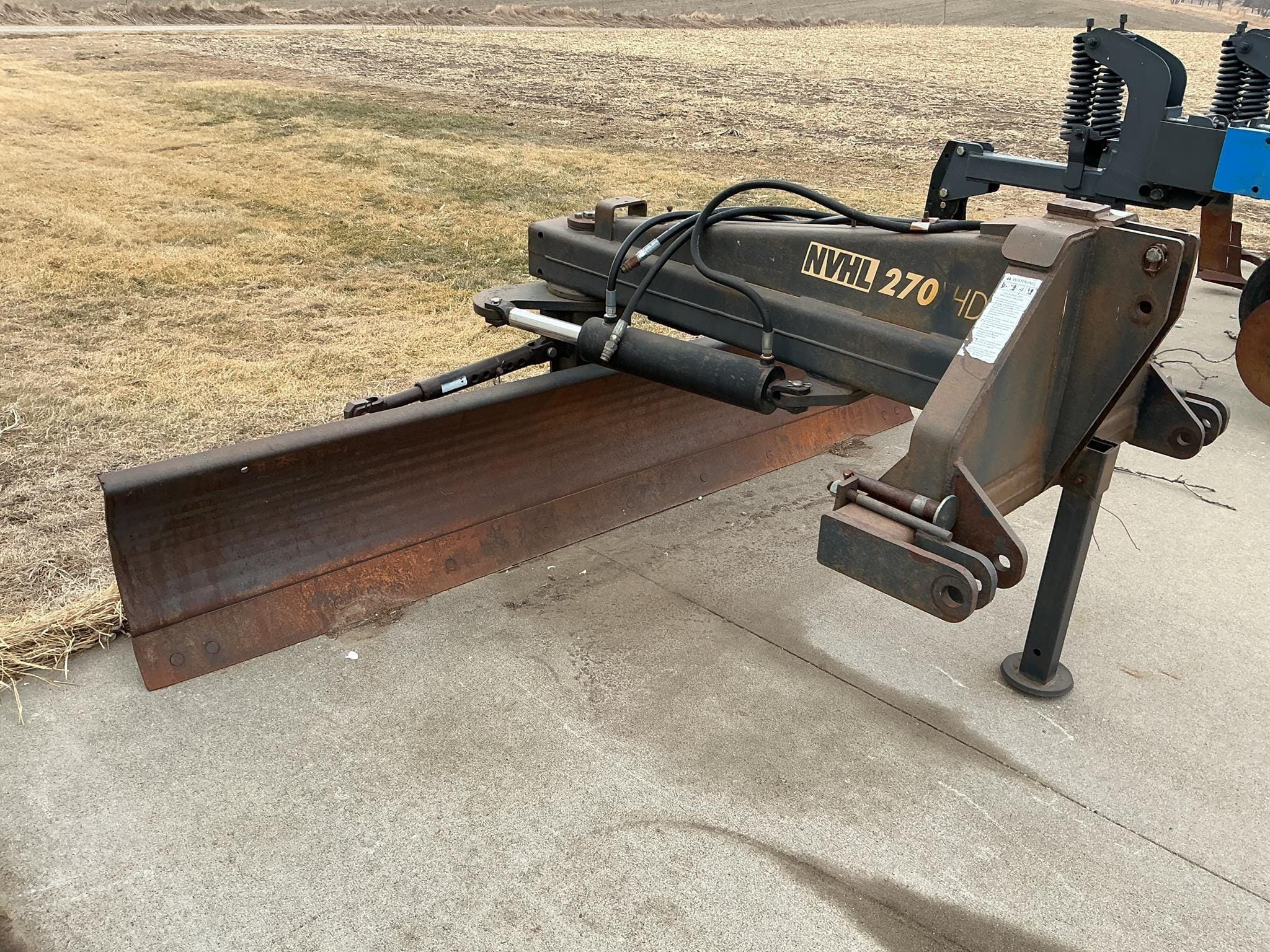 Bison NVHL270XHD Equipment Image0