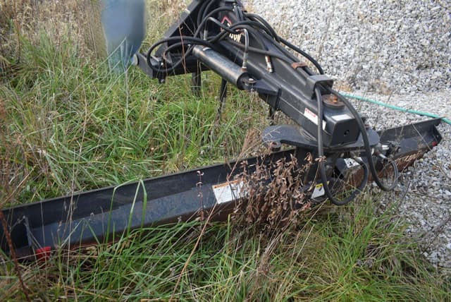 Image of Bison NVHL300XHD equipment image 2