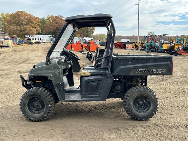 Image of Polaris RANGER 4X4 equipment image 2