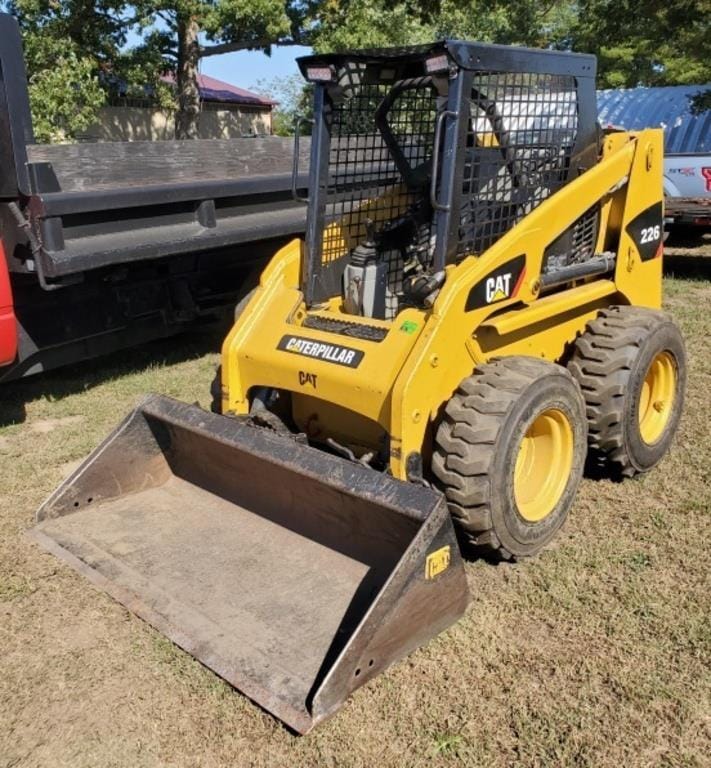 Main image Caterpillar 226