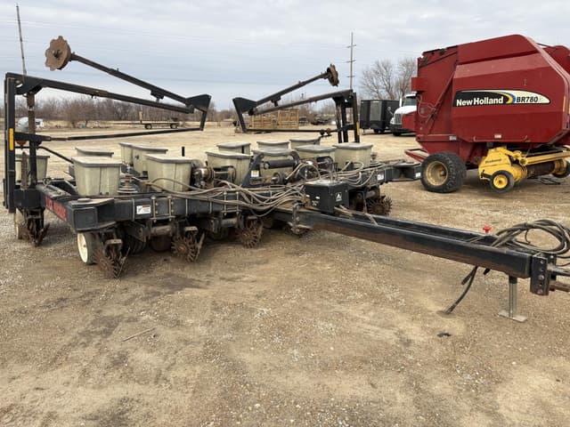 Image of Black Machine 12F30 equipment image 1