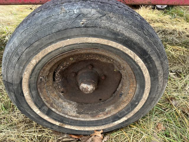 Image of Blair Feed-R-Wagon equipment image 2