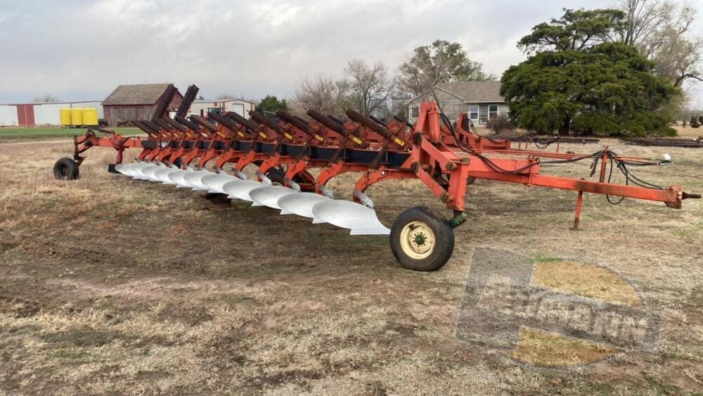 Main image Blanchat Undetermined