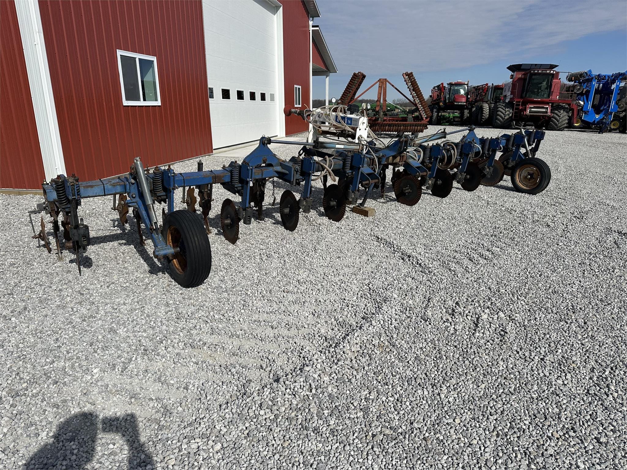 Blu-Jet Raven Equipment Image0