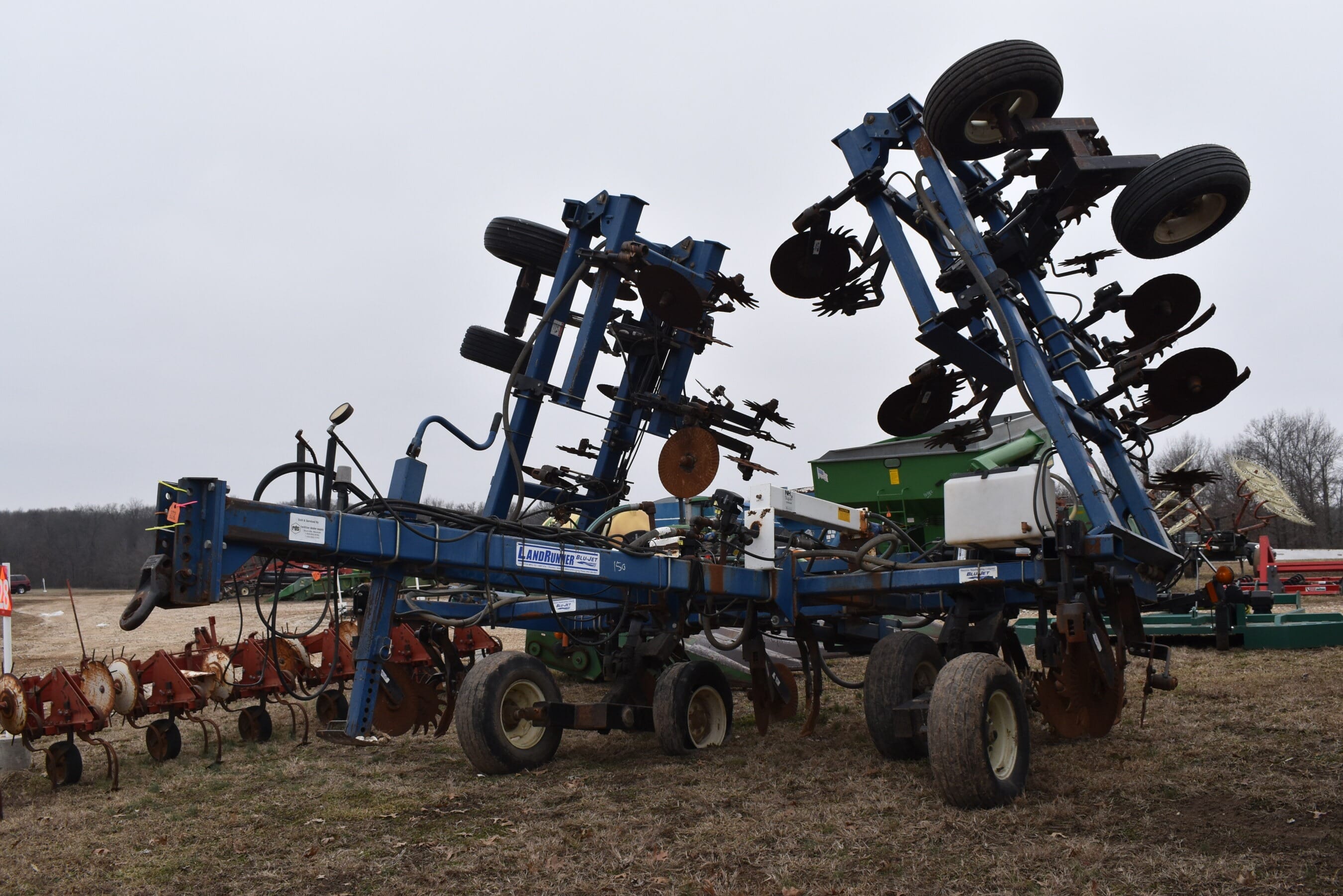 Blu-Jet LandRunner Equipment Image0