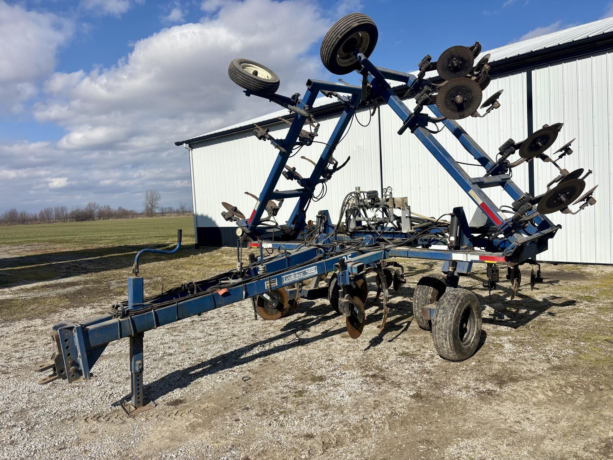 Blu-Jet LandRunner Equipment Image0