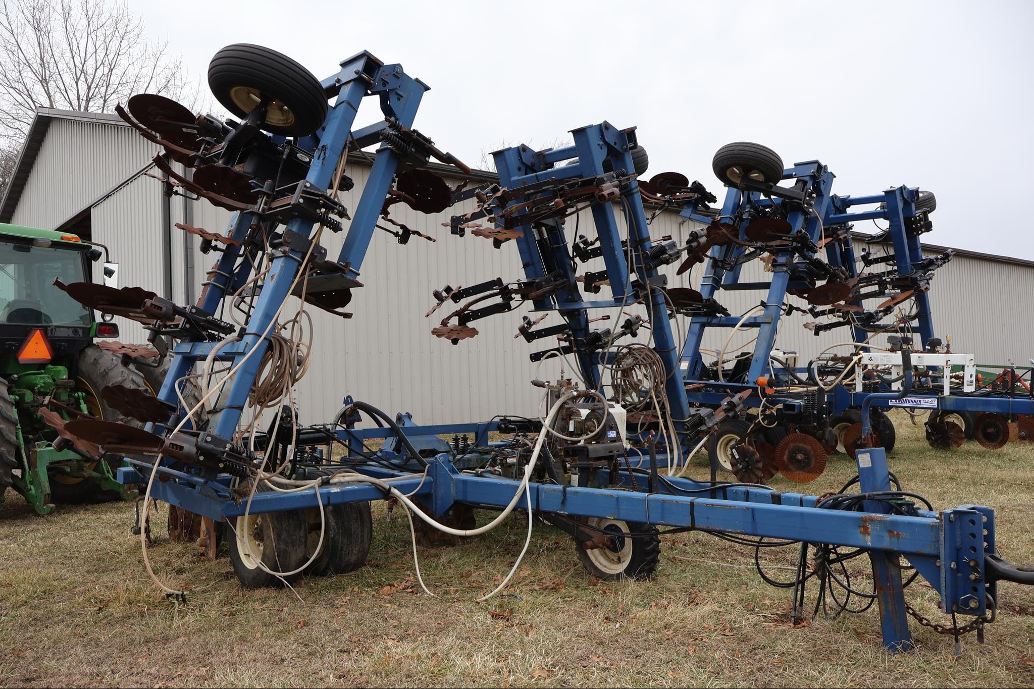 Blu-Jet LandRunner Equipment Image0