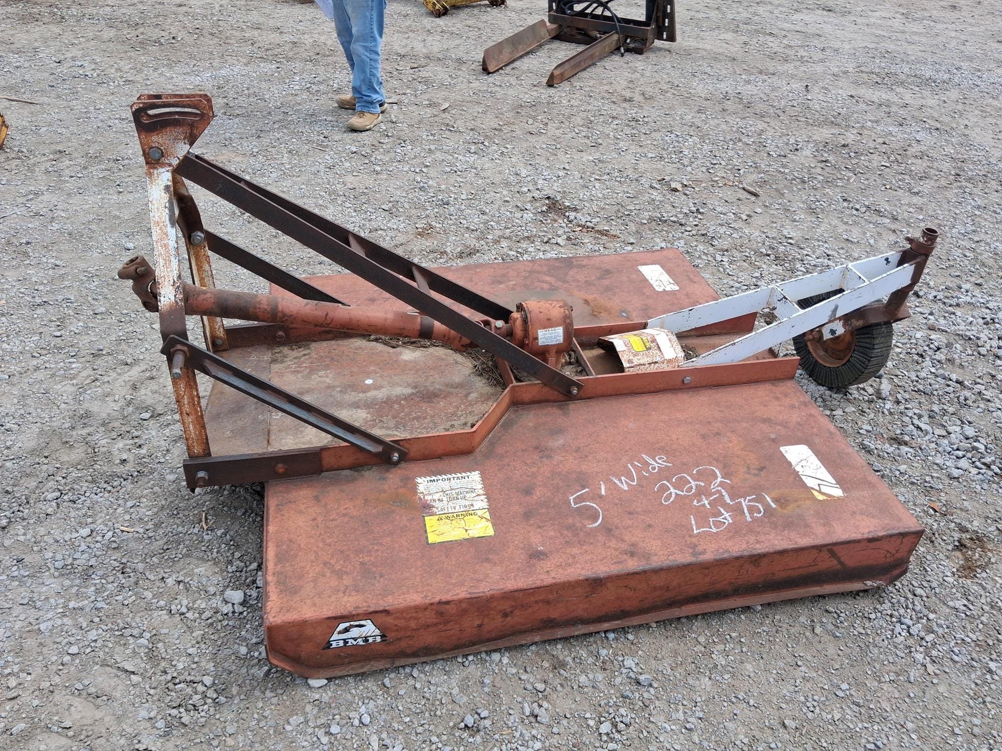 BMB B5 Equipment Image0