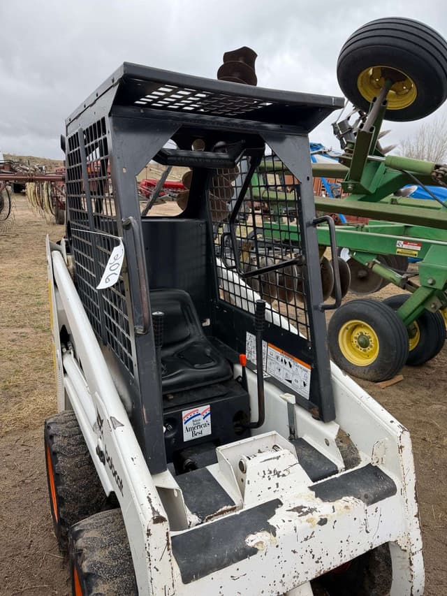 Image of Bobcat 440B equipment image 4