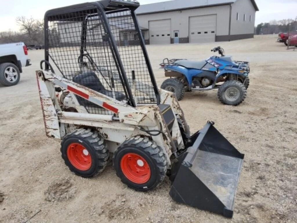 Main image Bobcat M371
