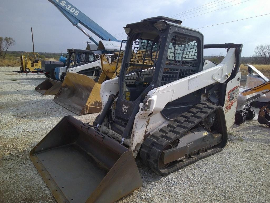 Main image Bobcat T64