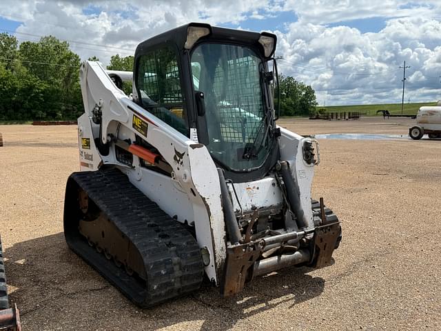 Image of Bobcat T750 equipment image 3
