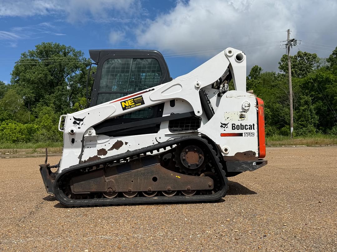 Image of Bobcat T750 Primary image
