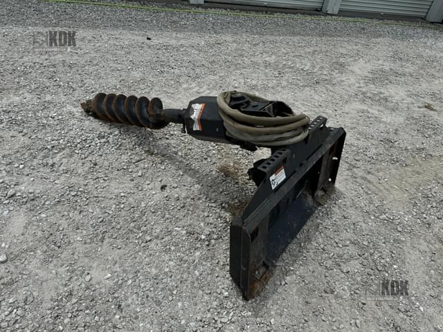 Image of Bobcat 15C equipment image 4