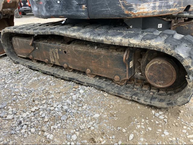 Image of Bobcat E50 equipment image 4