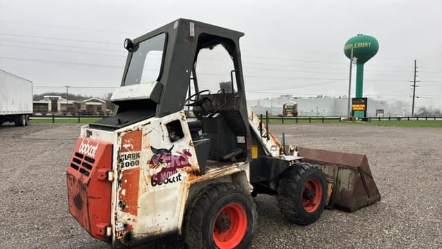 Image of Bobcat 2000 equipment image 4